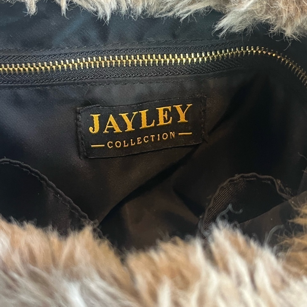 Jayley Faux Fur Bag Pom Pom Pull Strings - Picture 6 of 16